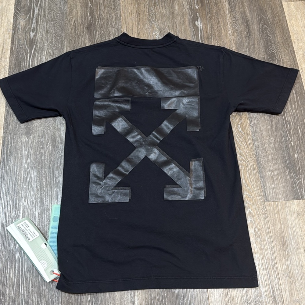 Brand New Authentic Off-White Arrow T-Shirt - XXS Size
